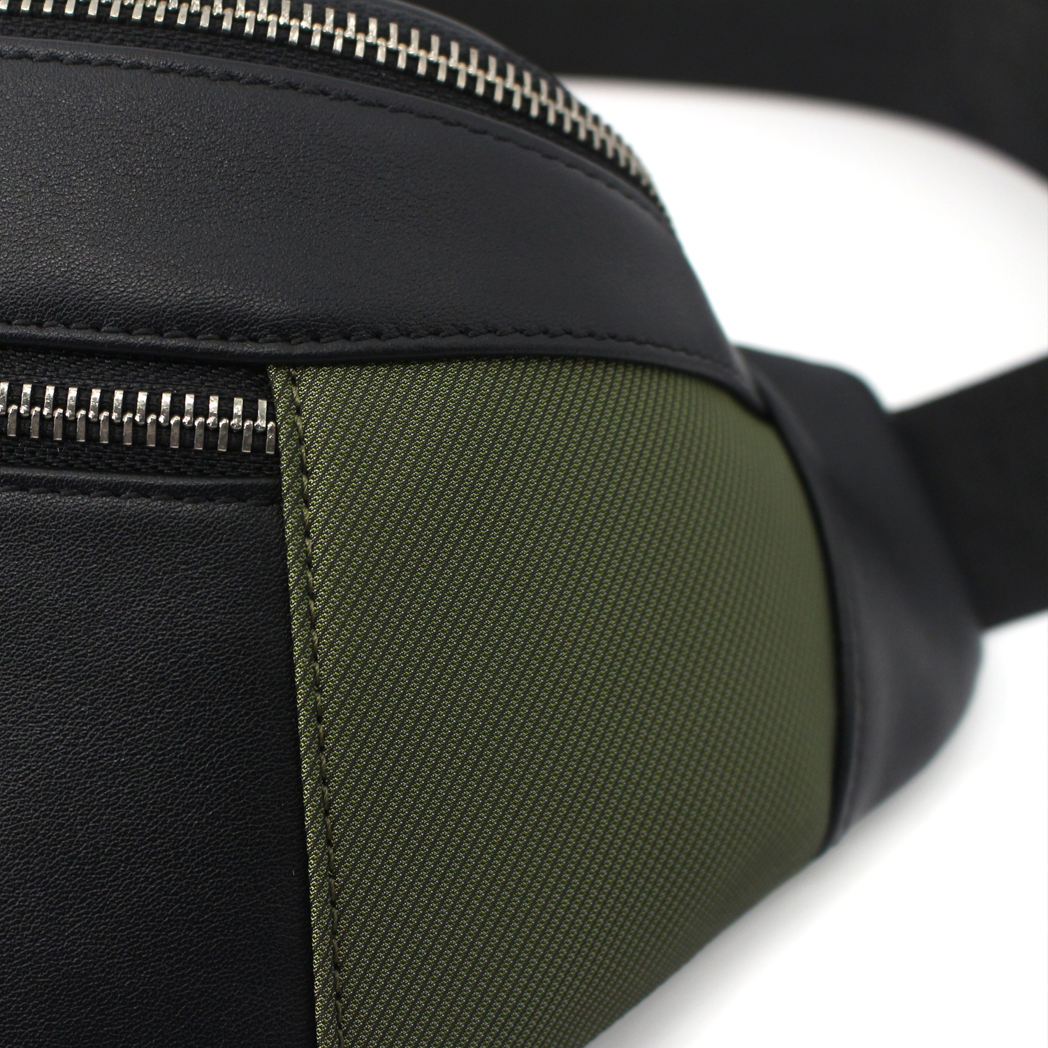 Sports Waist Bag Men Portable Bag Waterproof Waist Bag Casual Large Capacity Waist Bag