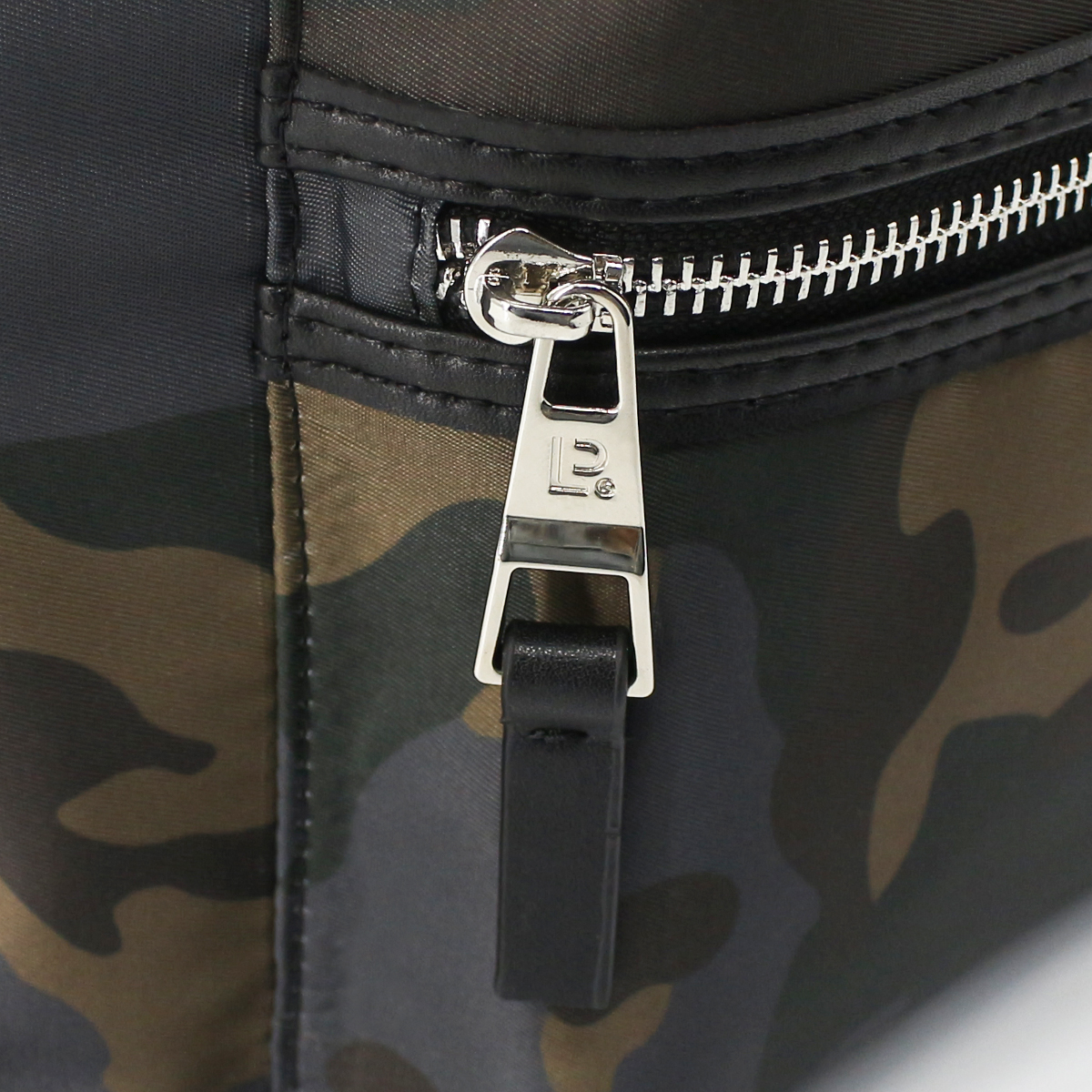 Fashionable Camouflage Multifunctional Handbag Shoulder Bag