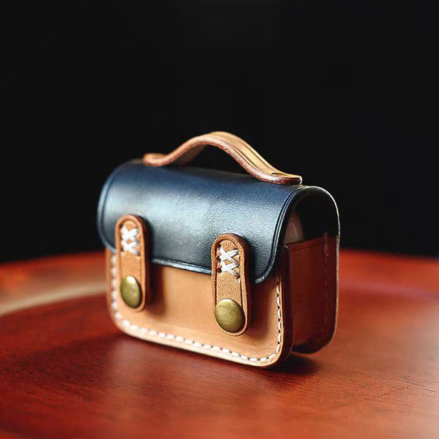 Suitable for AirpodsPro Earphone Protective Cover Handmade Genuine Leather Earphone Bag