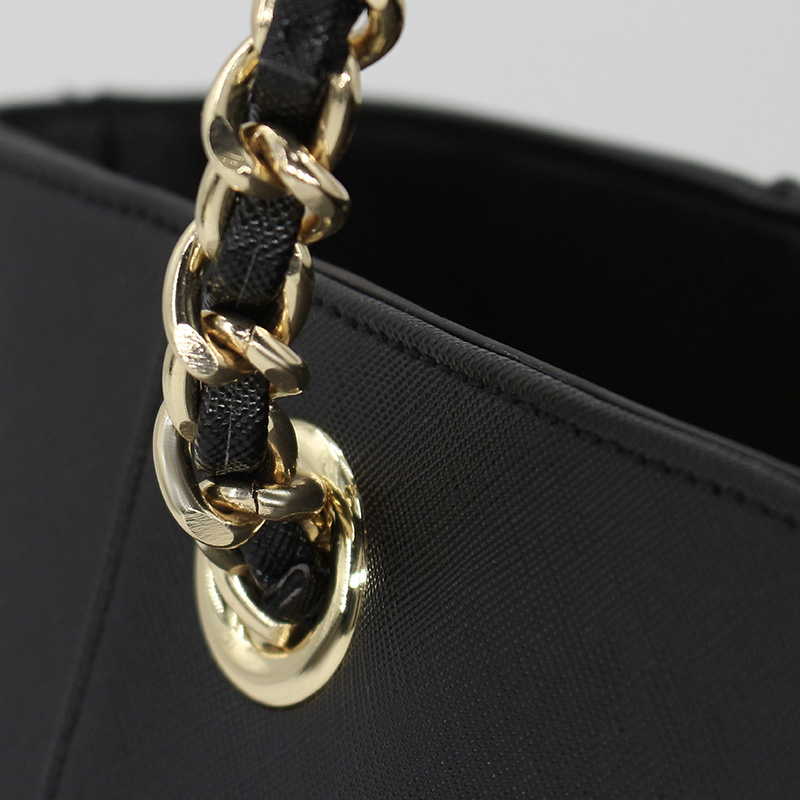 Quality Bags with Solid Handle